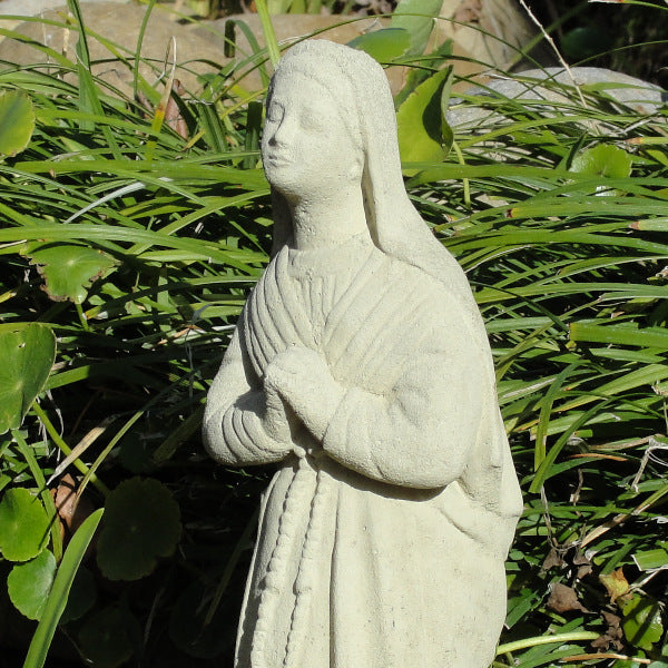 Vintage Kneeling Mary Madonna statue