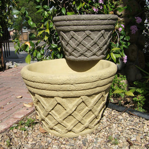 Tudor Planter (Large)