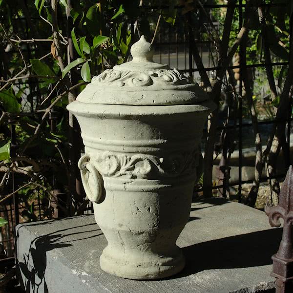 
                
                    Load image into Gallery viewer, Motif Urn w/ Lid
                
            