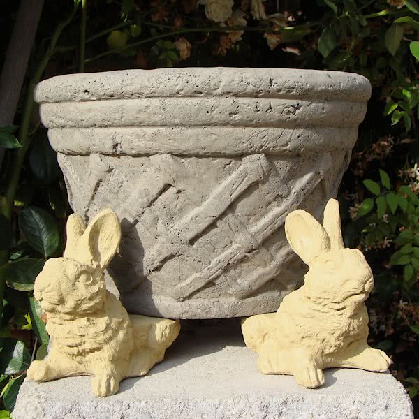 
                
                    Load image into Gallery viewer, Vintage Rabbit Pot Feet (Set/3)
                
            