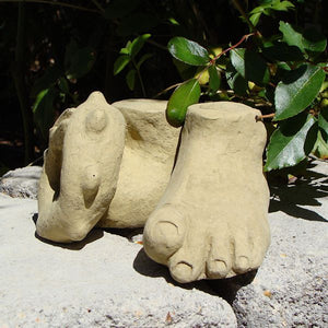 
                
                    Load image into Gallery viewer, Feet &amp;amp; Tail Pot Feet (3 Pcs.)
                
            