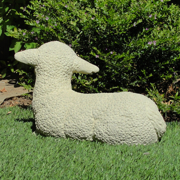 Vintage Laying Lamb (Large)