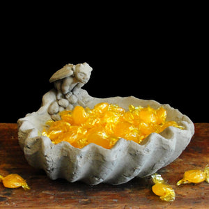 
                
                    Load image into Gallery viewer, gargoyle on shell candy dish halloween decor
                
            